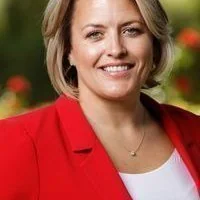Official portrait of Tera Anderson