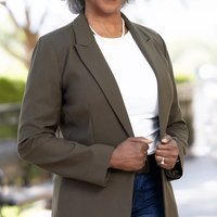 Official portrait of Tricia Braxton